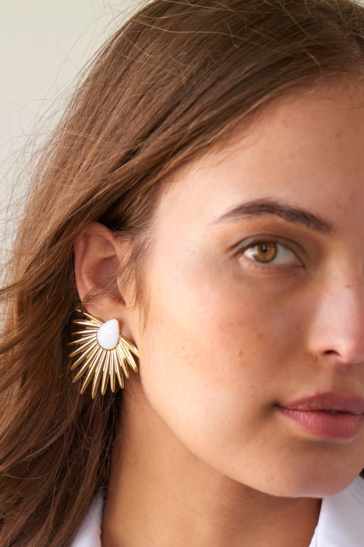 Phoenix Earrings White